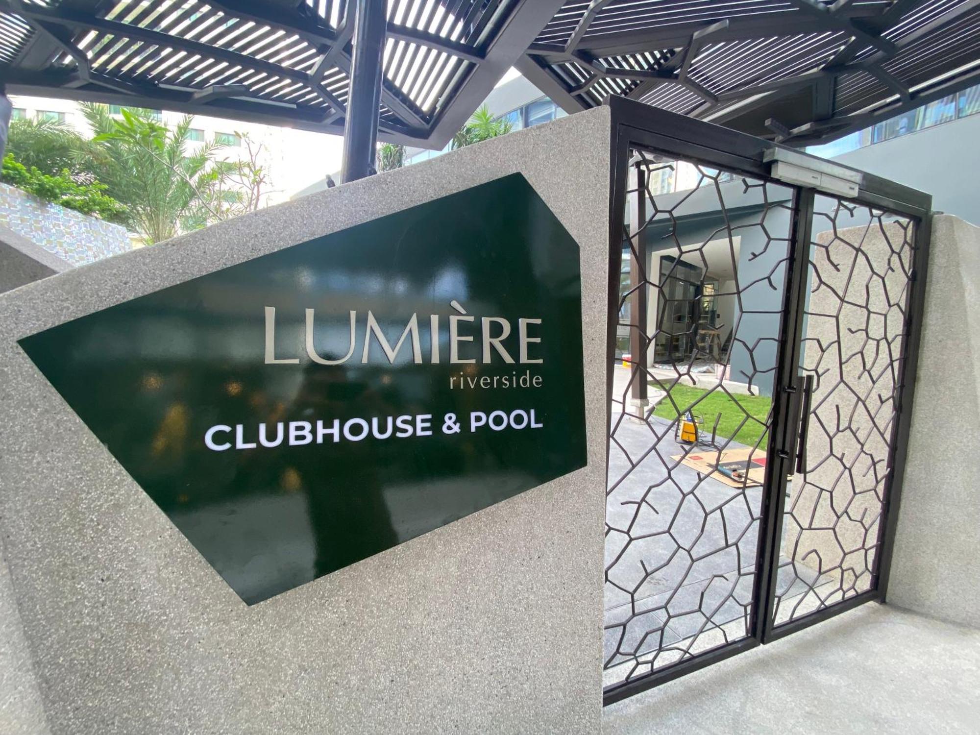 Lumiere Riverside - Raymond Holm - Luxurious 5-Star Apartment Ho-Chi-Minh-Stadt Exterior foto