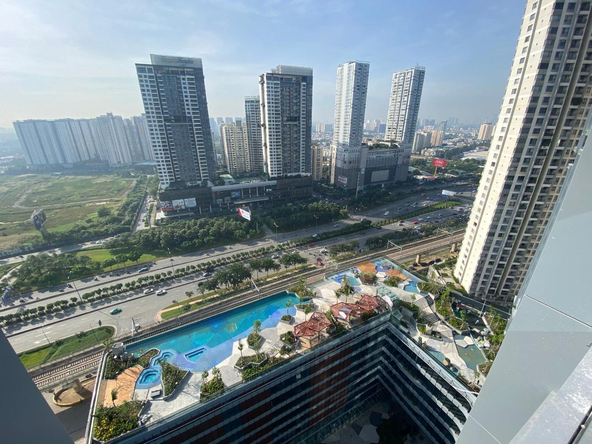 Lumiere Riverside - Raymond Holm - Luxurious 5-Star Apartment Ho-Chi-Minh-Stadt Exterior foto